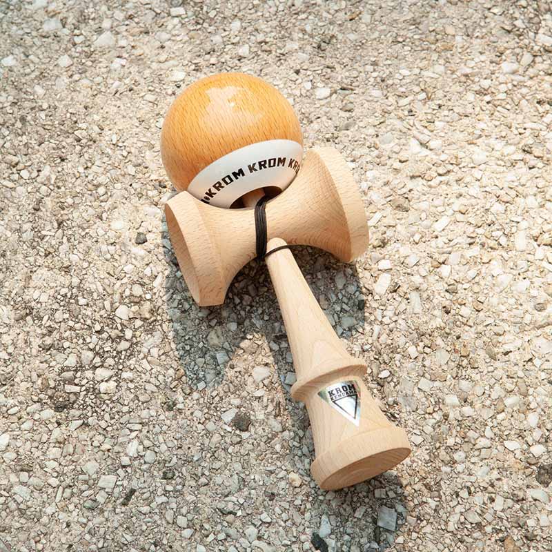 KROM Pop LOL Kendama - Dřevěná hračka