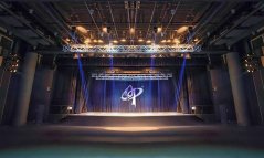 SLUSNY jede na AP do Singapuru