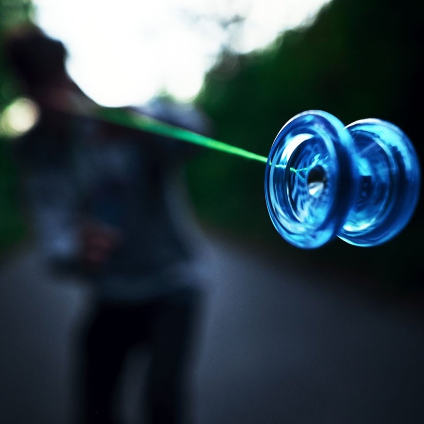 YoYoFactory Arrow - Plastic Yoyo - Color: Blue - Arrow