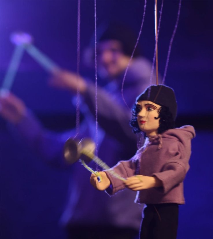 Wooden Yoyo Player Figurine - Tony Šec Puppet