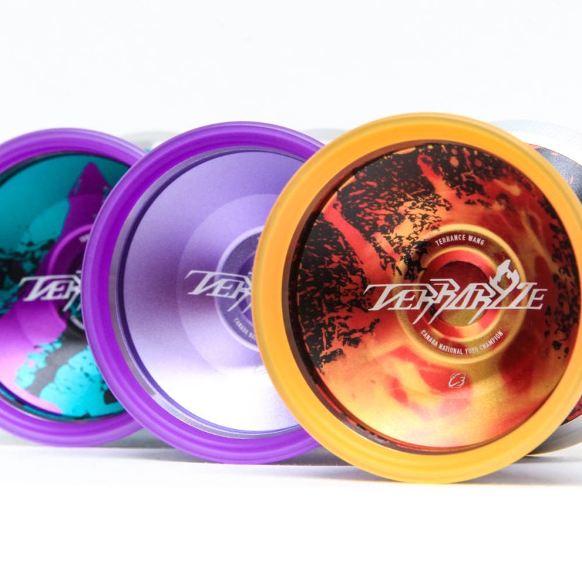 ヨーヨー】ラディウス(黒•赤)：C3yoyo/57M ヨーヨー】ラディウス(黒•赤