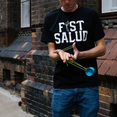 Fist Salud x Berlin - T-Shirt
